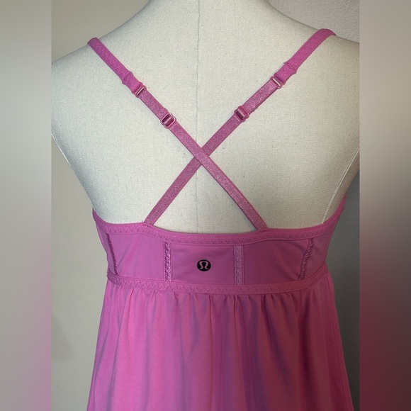 Lululemon tank size 8 - Picture 5 of 5